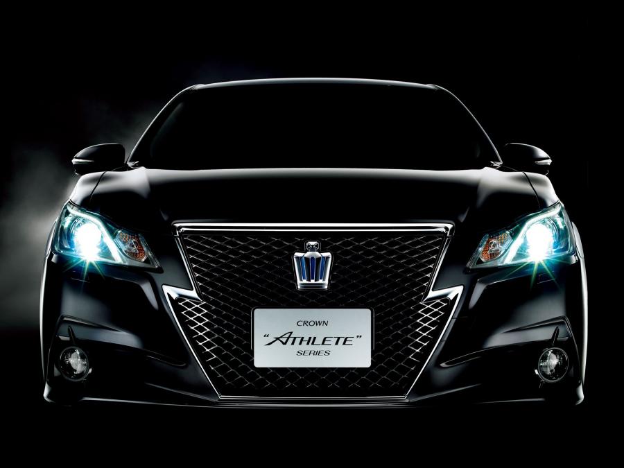  Toyota Crown Hybrid Athlete (S210) 2012 года  (фото 2 из 19)